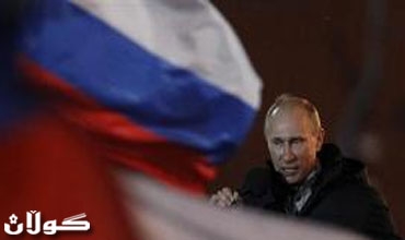 الرئيس الروسي بوتين يحلق مع طيور الكركي لارشادها في هجرتها
