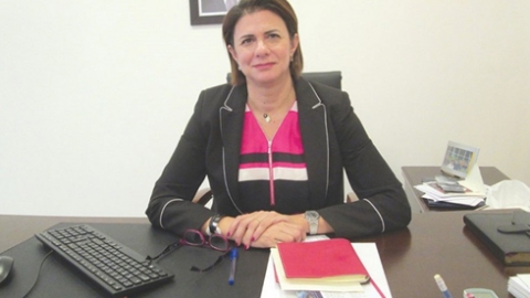 أول وزيرة للداخلية في التاريخ العربي