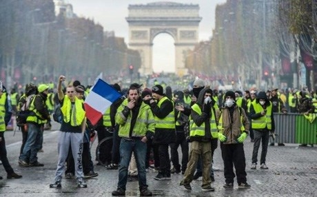 مسؤول فرنسي: محتجو 