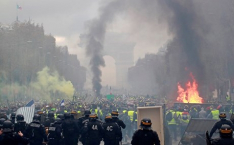 الادعاء الفرنسي: 378 محتجزاً على خلفية الاحتجاجات بينهم 33 قاصراً