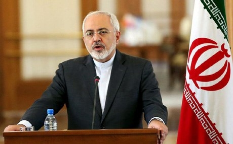 ظريف: لن نسمح لأمريكا بالتدخل في علاقات إيران مع العراق