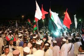 الرياض وأبوظبي تدعمان إجراءات البرهان في السودان