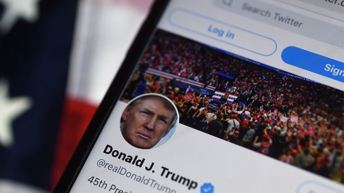 Hesabê Donald Trump ê Twitterê bi awayekî mayînde hat rawestandin