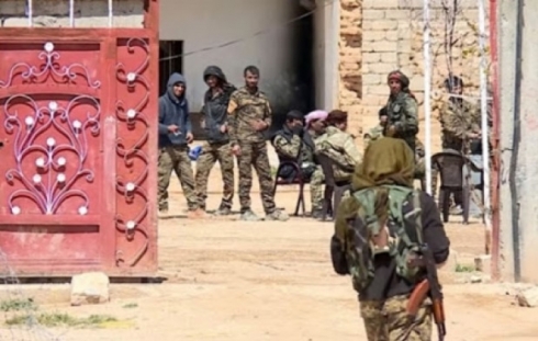 Qadir Qaçax: PKK ji Şingalê derneketiyê û cilûbergên polîsên federali li çekdarên xwe kiriye
