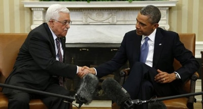 Obama tells Palestinian leader to take risks for peace