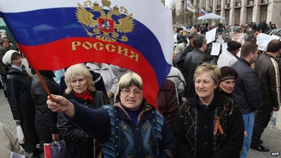 Putin warns Europe of gas shortages over Ukraine debts