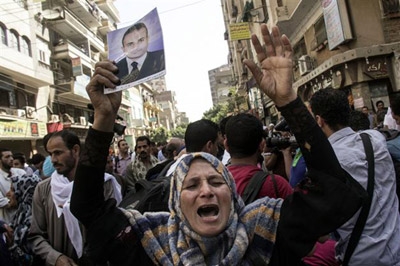 Egypt condemned as court sentences 683 to death