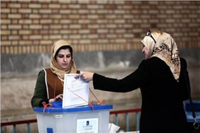 Iraq holds vote as it slides deeper into strife