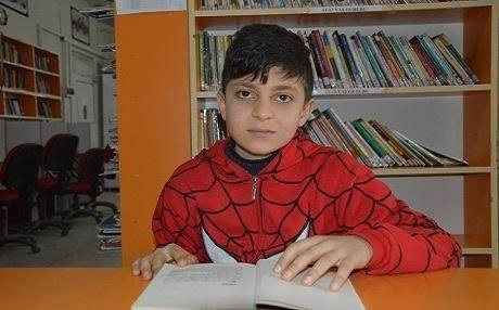 Zarokê 6 salî yê kurd di salekê de 665 pirtûk xwendine