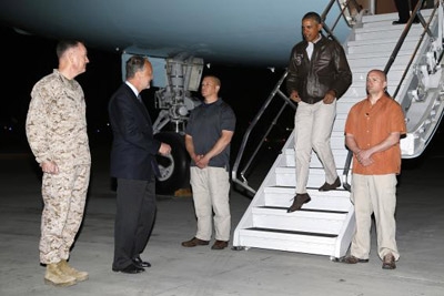 Obama lands in Afghanistan on surprise visit to U.S. troops