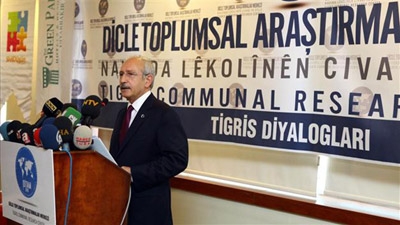 ‘No democratic solution possible behind closed doors,’ CHP leader tells Kurds