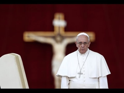 Pope says legitimate for world to stop Islamist aggression in Iraq