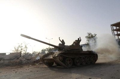 Rival militias fight for Libya's Benghazi 