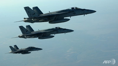 US slams Islamic State with 25 new air strikes in Iraq, Syria
