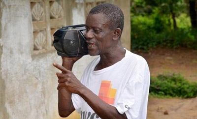Radio in tribal languages spreads Ebola message