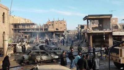 Syria conflict: Raqqa air strikes death toll rises