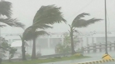 Philippines typhoon weakens after mass evacuation