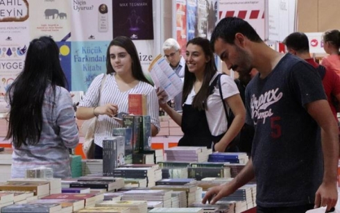 Li Bakurê Kurdistanê û Tirkiyê rêjeya pirtûkên bi Kurdî %10 zêde bûye
