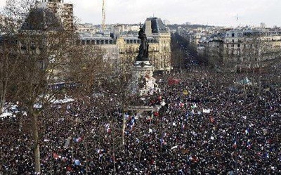 Kurds in France join Paris unity rally 