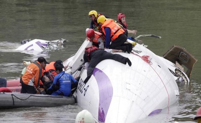 Taiwan plane crashes into river after take-off, killing 23