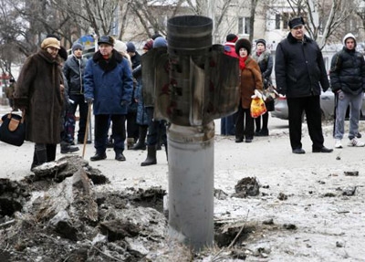 New violence in Ukraine diminishes hopes before four-way summit