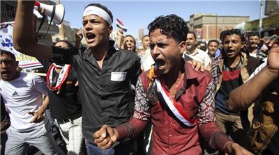 Anti-Houthi Yemenis call on GCC to intervene
