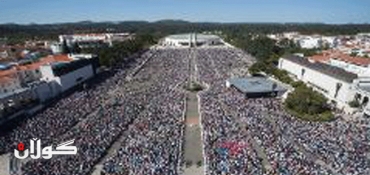 Pilgrims flock to Fatima shrine in Portugal