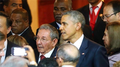 Obama and Castro set for 'historic' talks in Panama