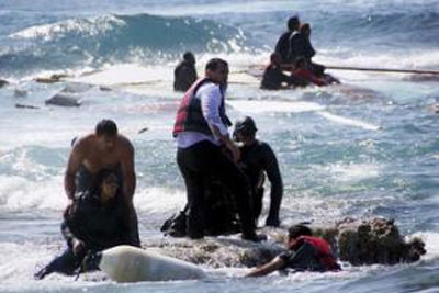 Shipwrecked bodies brought ashore, EU proposes doubling rescue effort