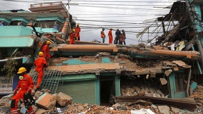 Nepal earthquake: Tent cities spring up for displaced