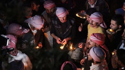Islamic State: Militants 'kill 300 Yazidi captives'