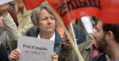 Teachers go on strike in France over reforms