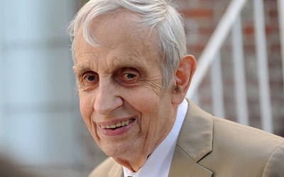 'Beautiful Mind' mathematician John Nash dies in crash