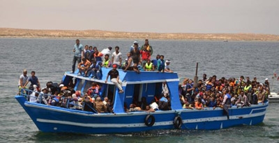Tunisia rescues 350 migrants heading by boat to Italy from Libya