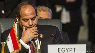 Egypt's el-Sissi pardons 165 inmates who broke anti-protest law