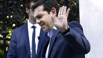 Creditors to mull new Greek reform plan to avert economic collapse