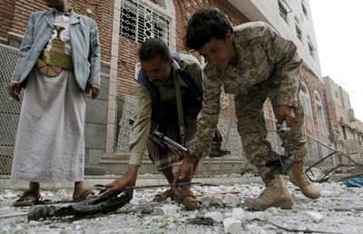 Al-Qaida Kills 6 Captured Yemeni Rebels North of Aden