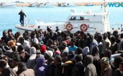 Italy coast guard rescues 1,800 sea migrants, five found dead