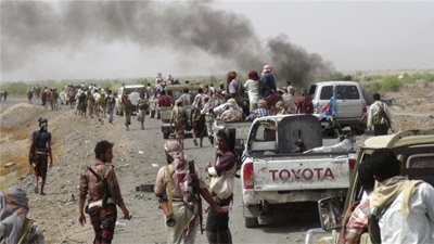 Anti-Houthi forces retake Yemen's largest army base