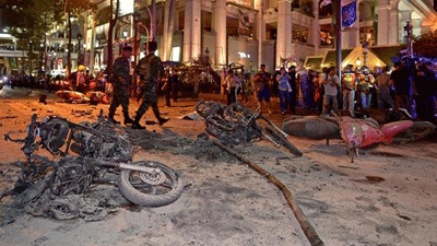 Bomb in Thai capital kills 16, wounds 81 in bid 'to destroy economy'