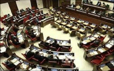 Parliament suspends session over Barzani presidency 