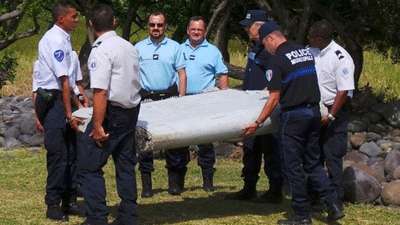 MH370: Reunion wing debris 'certainly' from missing flight