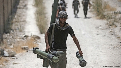 New US-trained rebels enter Syria to fight 'IS'