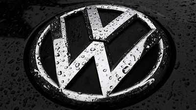VW: France calls for EU investigation into 11-million-vehicle software scam