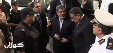 Egypt ex-president Morsi tells judge 'I am president'