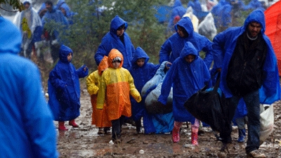 Migrant crisis: Croatia opens Serbia border