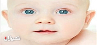 Babies' Eye Contact May Offer Clue to Autism