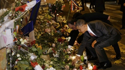 Obama pays homage to Paris victims at Bataclan