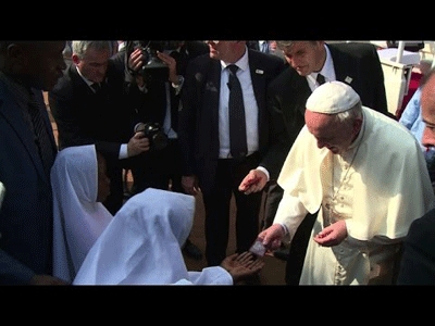 Pope Francis visits mosque in flashpoint district in Central African Republic