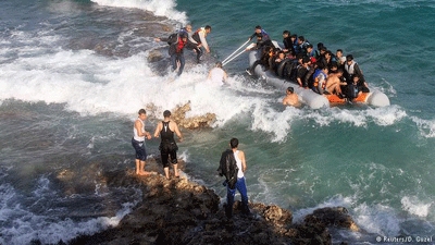 Migrant boat sinks in Turkish waters leaving six children dead